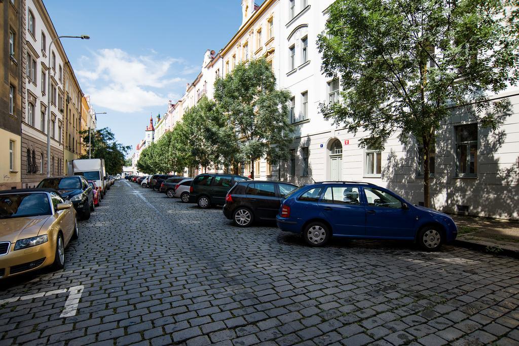 Apartment Gesse Brezinova Praga Exterior foto