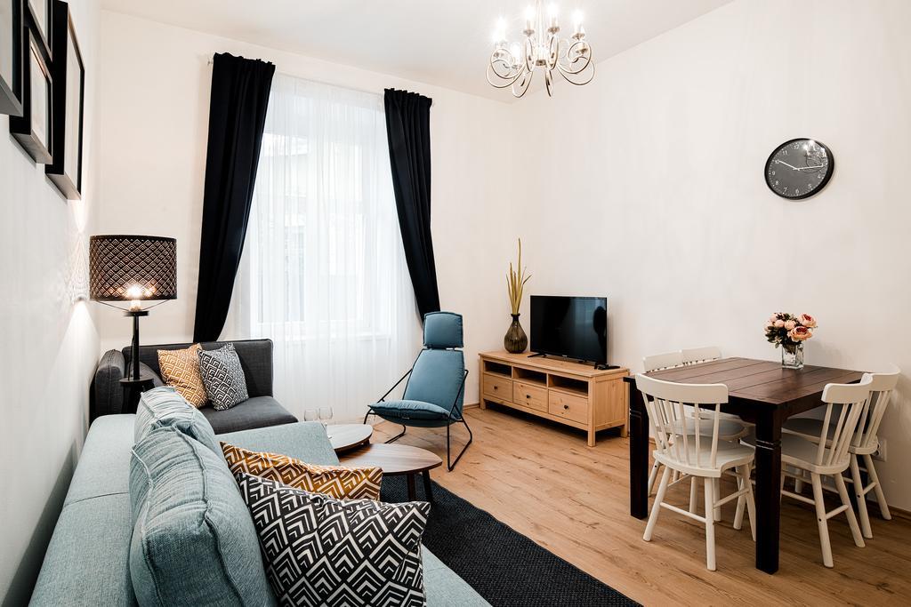 Apartment Gesse Brezinova Praga Exterior foto